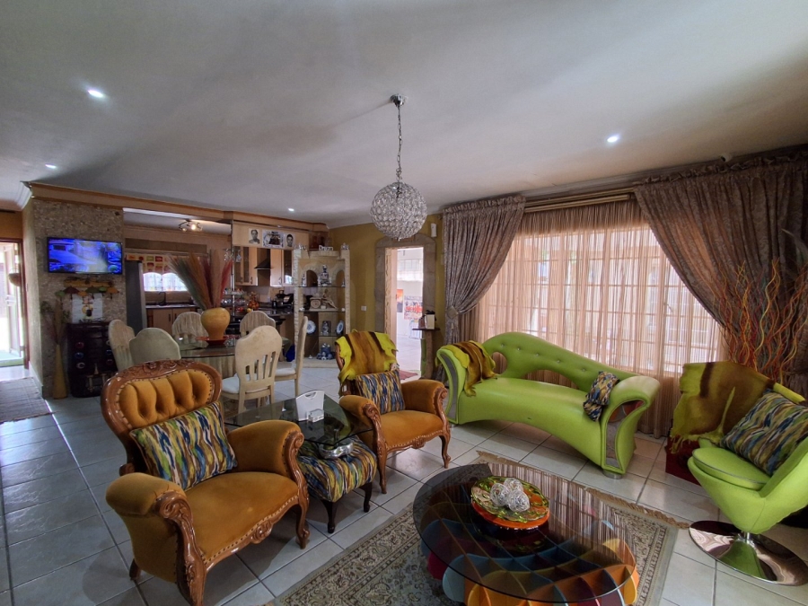 2 Bedroom Property for Sale in Flamwood North West